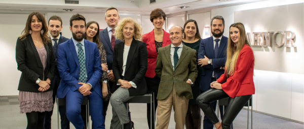 Trabaja con nosotros